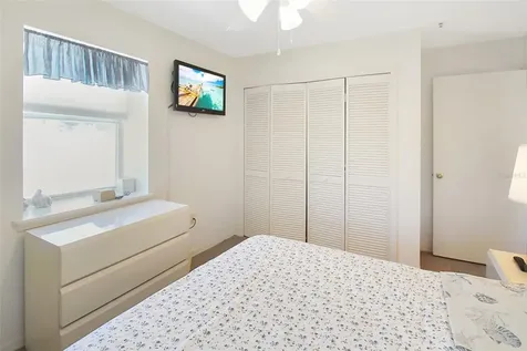 1304 Siesta Bayside Drive Sarasota FL 34242
