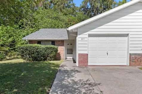 205 Fernwood Street Leesburg FL 34748