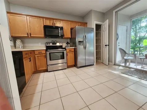 878 Vineland Place Lake Mary FL 32746