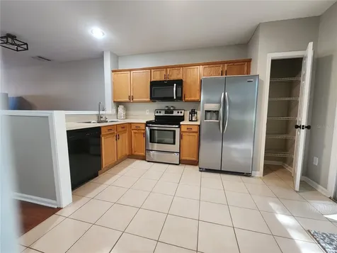 878 Vineland Place Lake Mary FL 32746