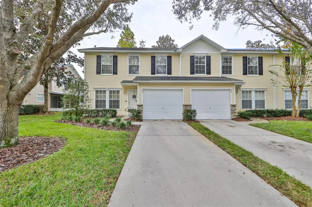 144 Woodknoll Place Valrico FL 33594