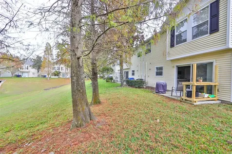 144 Woodknoll Place Valrico FL 33594