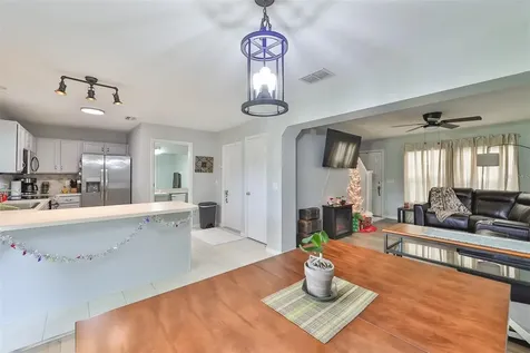144 Woodknoll Place Valrico FL 33594