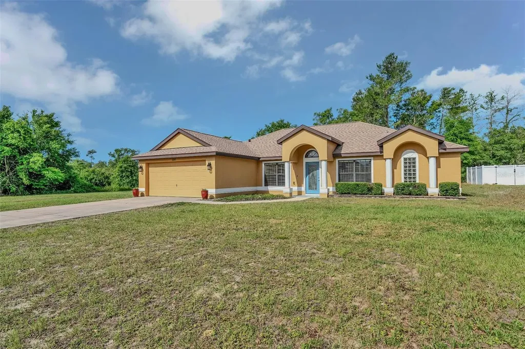 1116 W Seagate Drive Deltona FL 32725