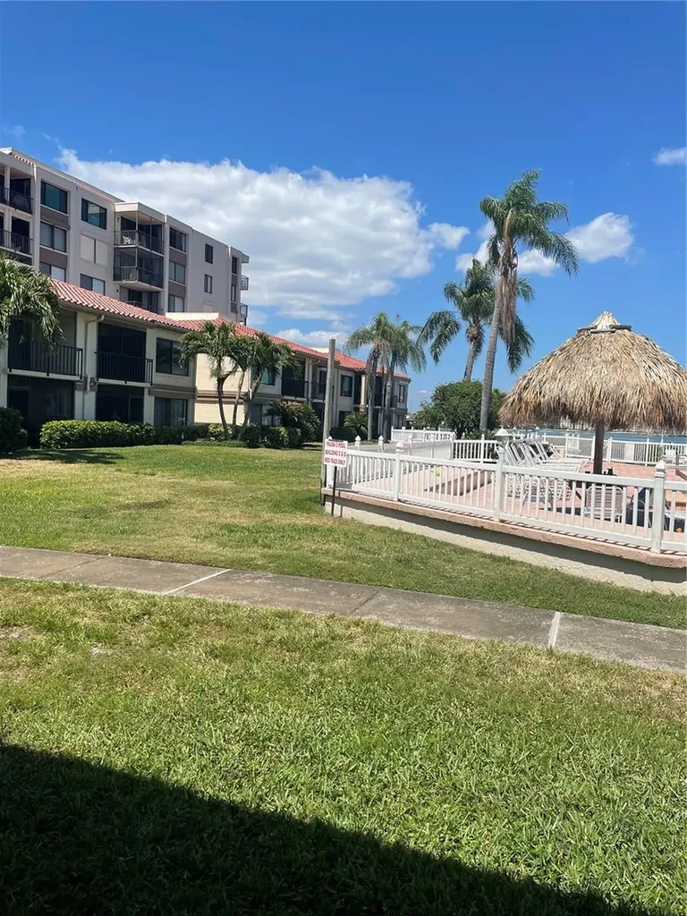 6268 Palma Del Mar Boulevard S St Petersburg FL 33715