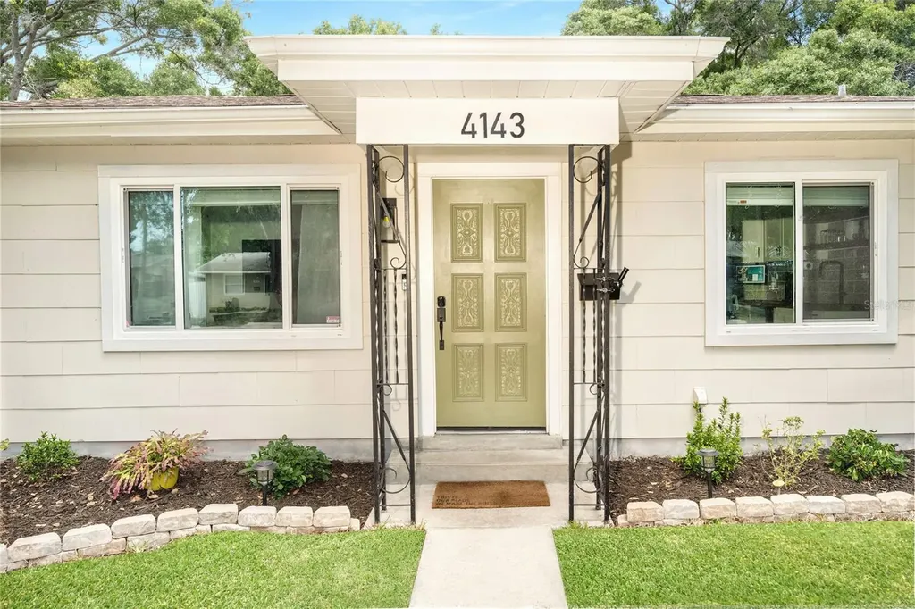 4143 6th Avenue N St Petersburg FL 33713