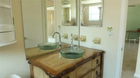 2221 Lauren Drive Largo FL 33774