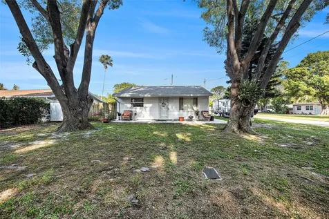 4205 78th Lane N St Petersburg FL 33709