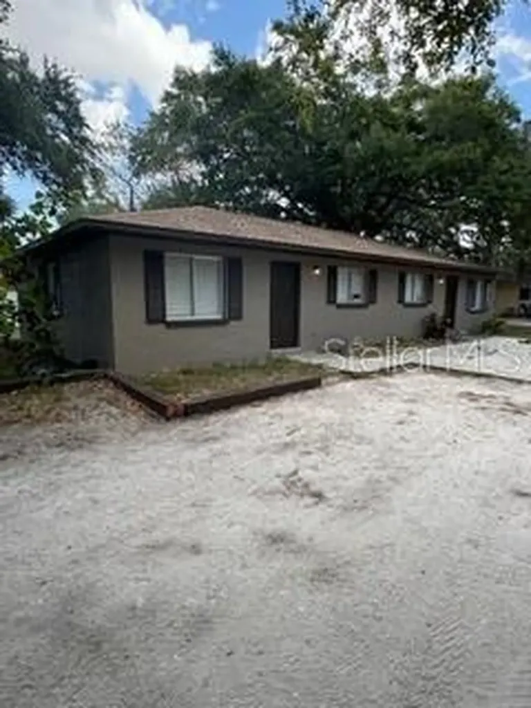 5709 5th Street E Bradenton FL 34203