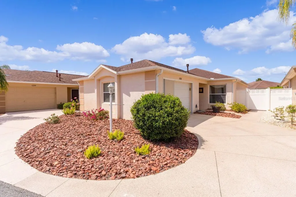 1093 Burnettown Place The Villages FL 32162