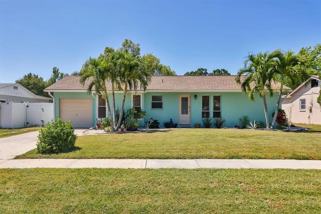 824 Queen Palm Lane Sarasota FL 34243