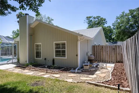 6111 NW 38th Terrace Gainesville FL 32653