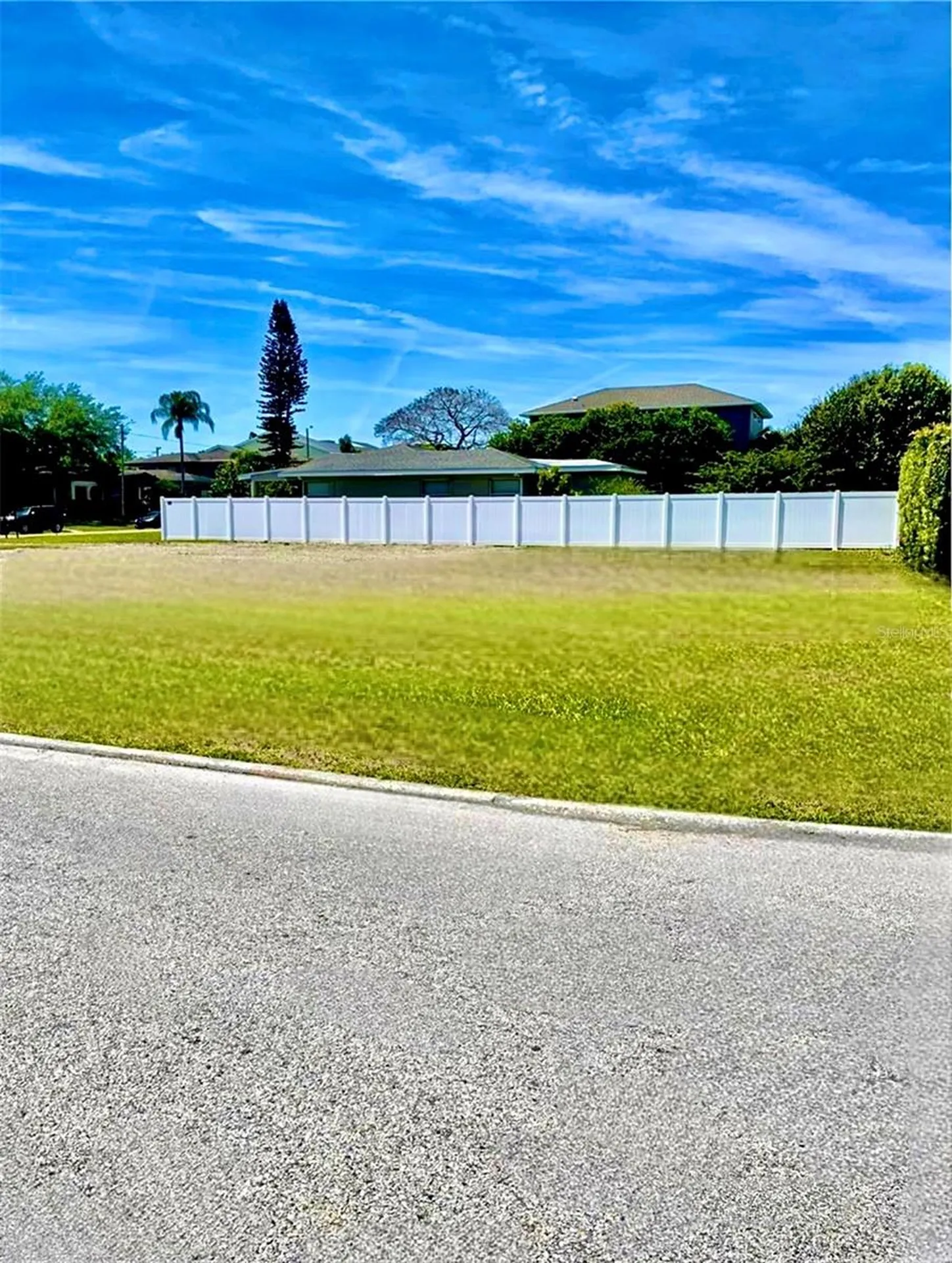 301 30th Avenue N St Petersburg FL 33704