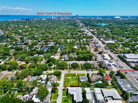 301 30th Avenue N St Petersburg FL 33704