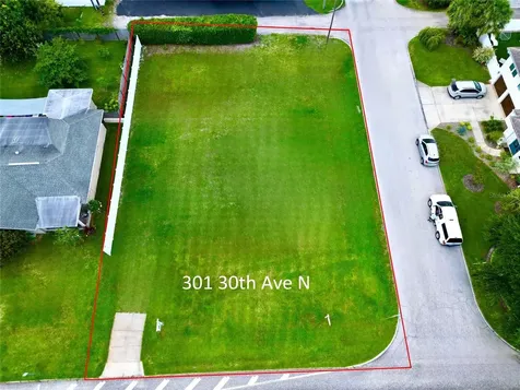 301 30th Avenue N St Petersburg FL 33704
