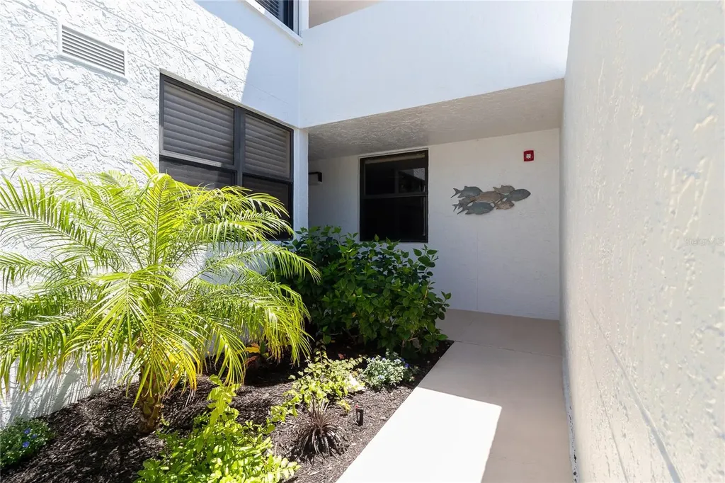 817 Bayport Way Longboat Key FL 34228