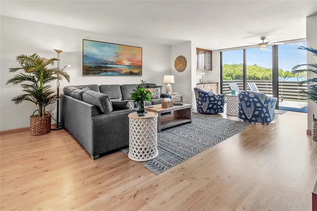 817 Bayport Way Longboat Key FL 34228