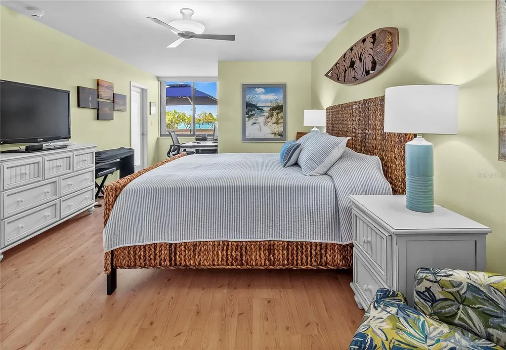 817 Bayport Way Longboat Key FL 34228
