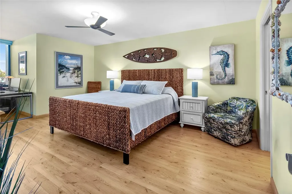 817 Bayport Way Longboat Key FL 34228