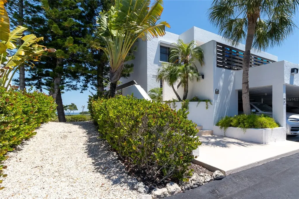 817 Bayport Way Longboat Key FL 34228