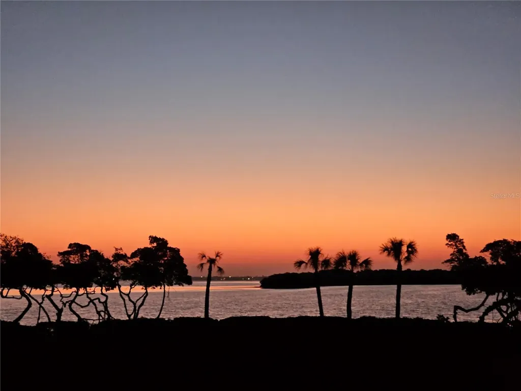 817 Bayport Way Longboat Key FL 34228
