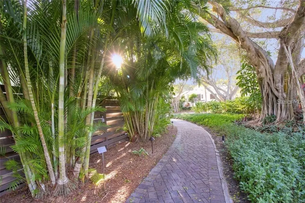 817 Bayport Way Longboat Key FL 34228