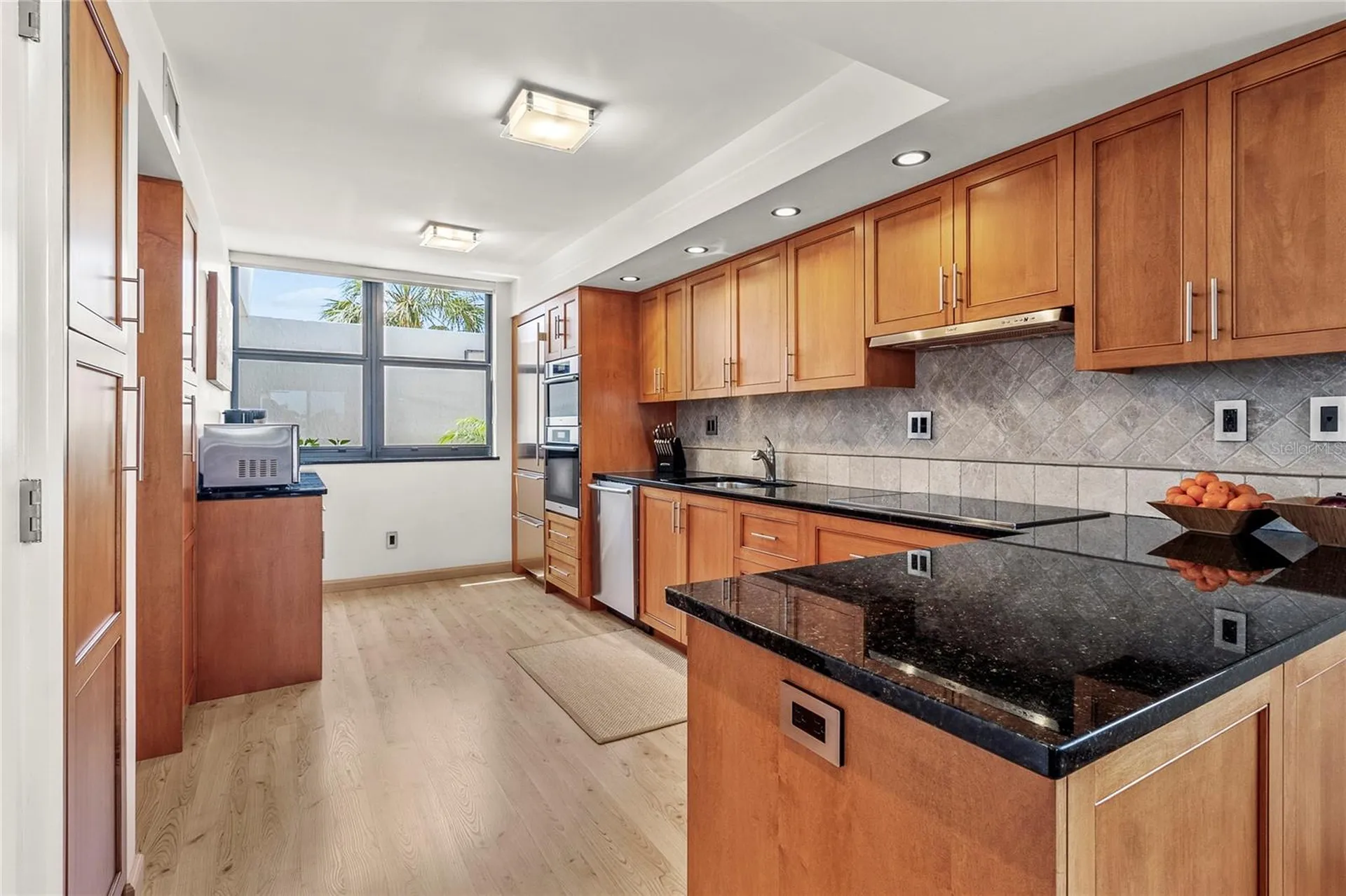817 Bayport Way Longboat Key FL 34228
