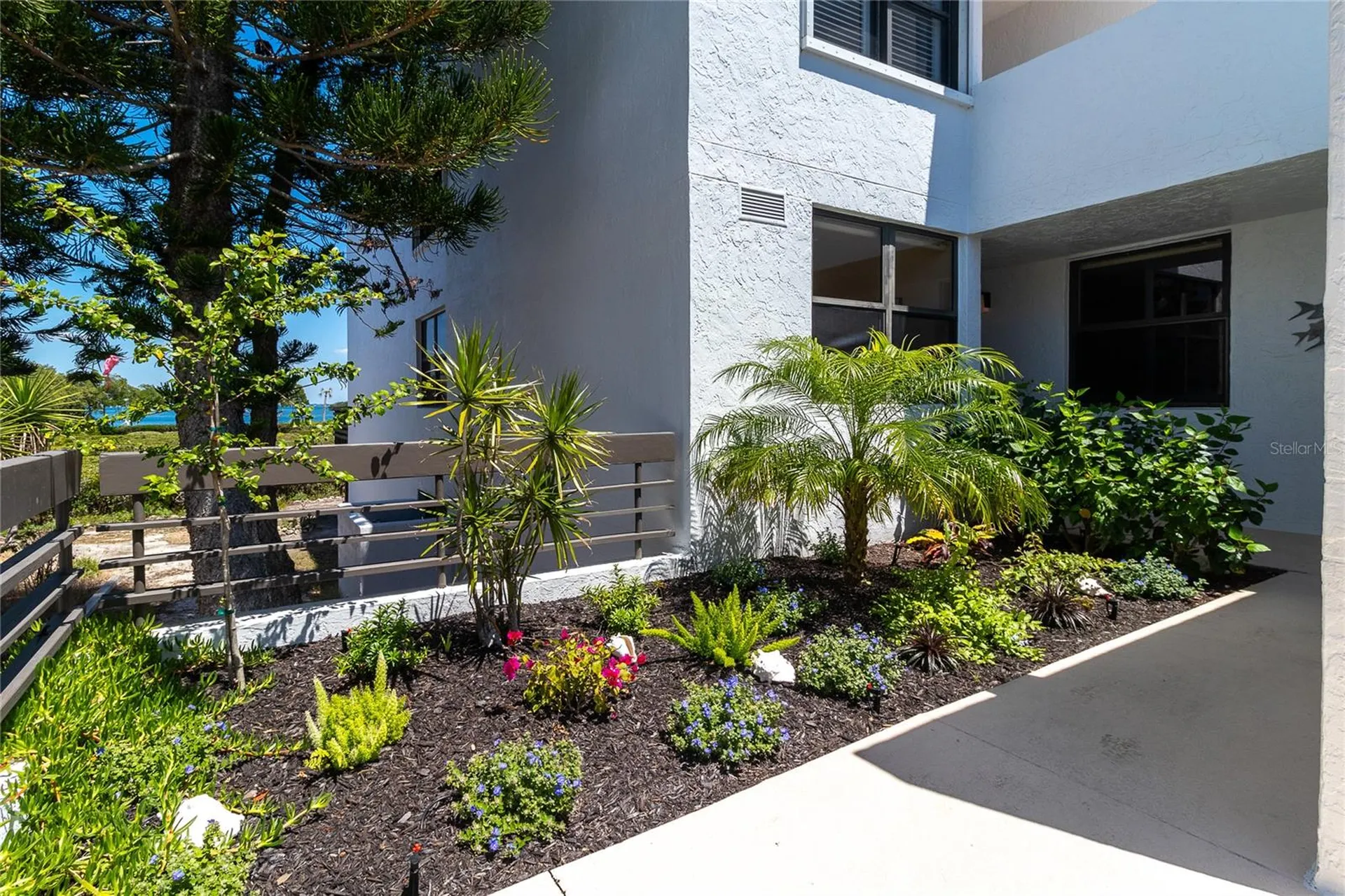 817 Bayport Way Longboat Key FL 34228