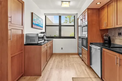 817 Bayport Way Longboat Key FL 34228