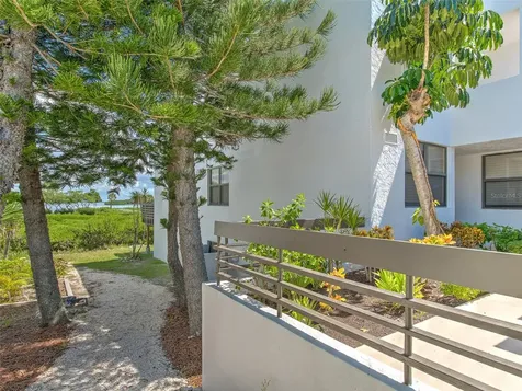 817 Bayport Way Longboat Key FL 34228