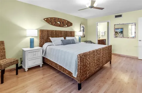 817 Bayport Way Longboat Key FL 34228
