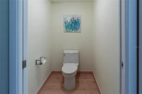 817 Bayport Way Longboat Key FL 34228