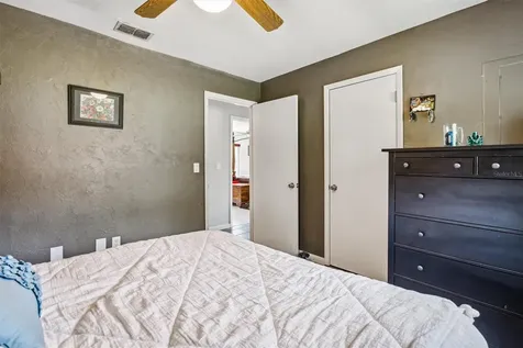 18309 SW 15th Avenue Newberry FL 32669
