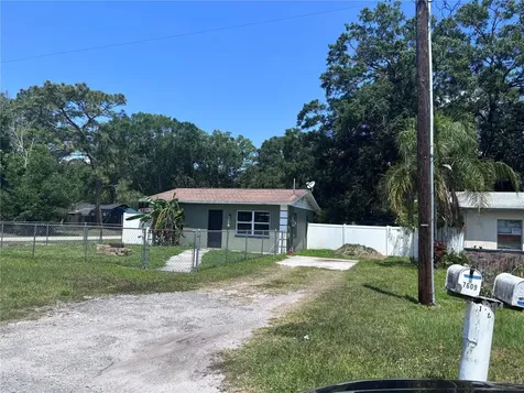 7609 Alvina Street Tampa FL 33625