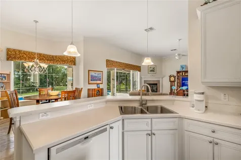 1601 N New Hampshire Avenue Tavares FL 32778