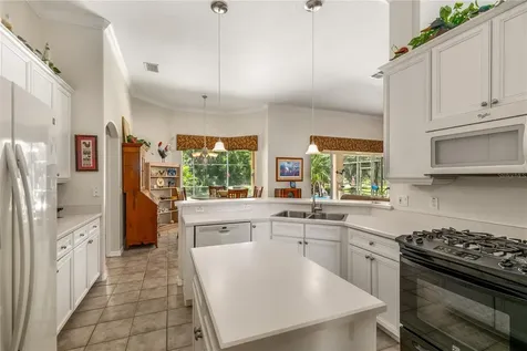 1601 N New Hampshire Avenue Tavares FL 32778