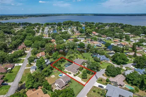 1601 N New Hampshire Avenue Tavares FL 32778