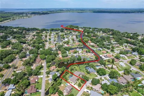 1601 N New Hampshire Avenue Tavares FL 32778