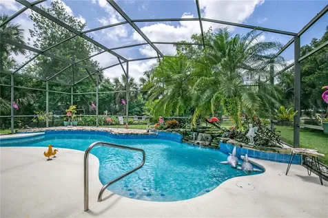 1601 N New Hampshire Avenue Tavares FL 32778