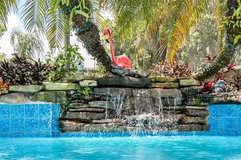 1601 N New Hampshire Avenue Tavares FL 32778