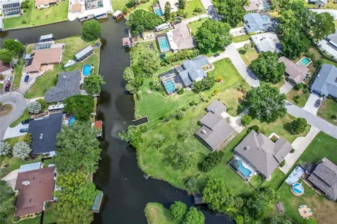 1601 N New Hampshire Avenue Tavares FL 32778