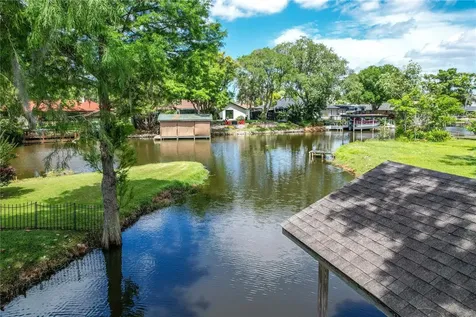 1601 N New Hampshire Avenue Tavares FL 32778