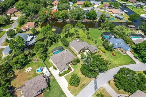 1601 N New Hampshire Avenue Tavares FL 32778