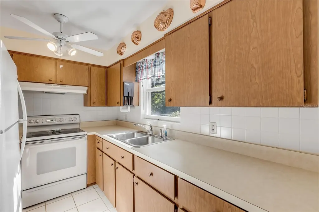 535 S Peninsula Avenue New Smyrna Beach FL 32169