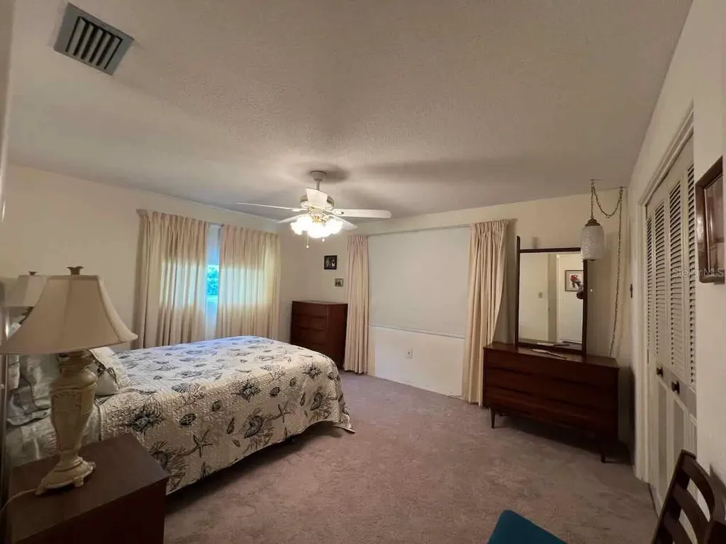 535 S Peninsula Avenue New Smyrna Beach FL 32169