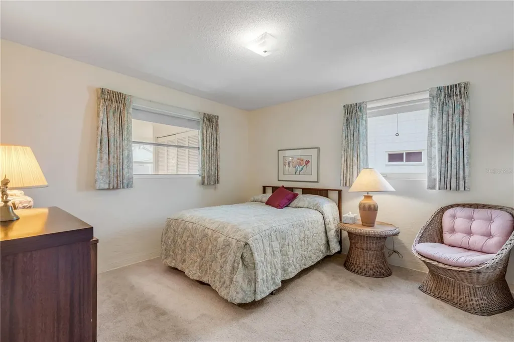 535 S Peninsula Avenue New Smyrna Beach FL 32169