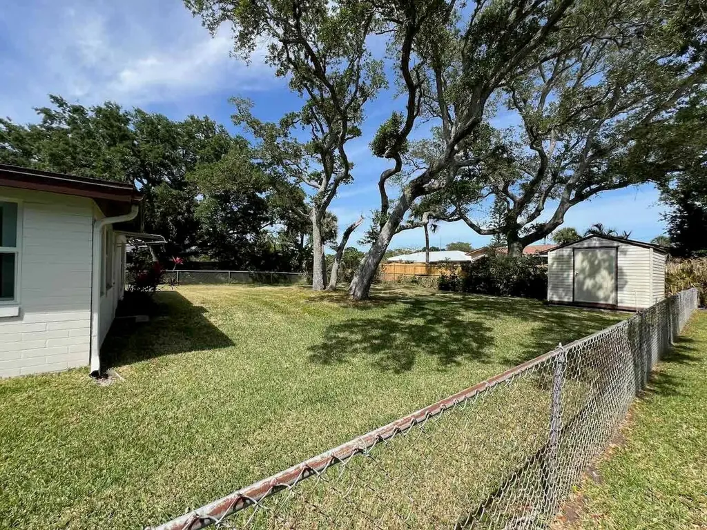 535 S Peninsula Avenue New Smyrna Beach FL 32169
