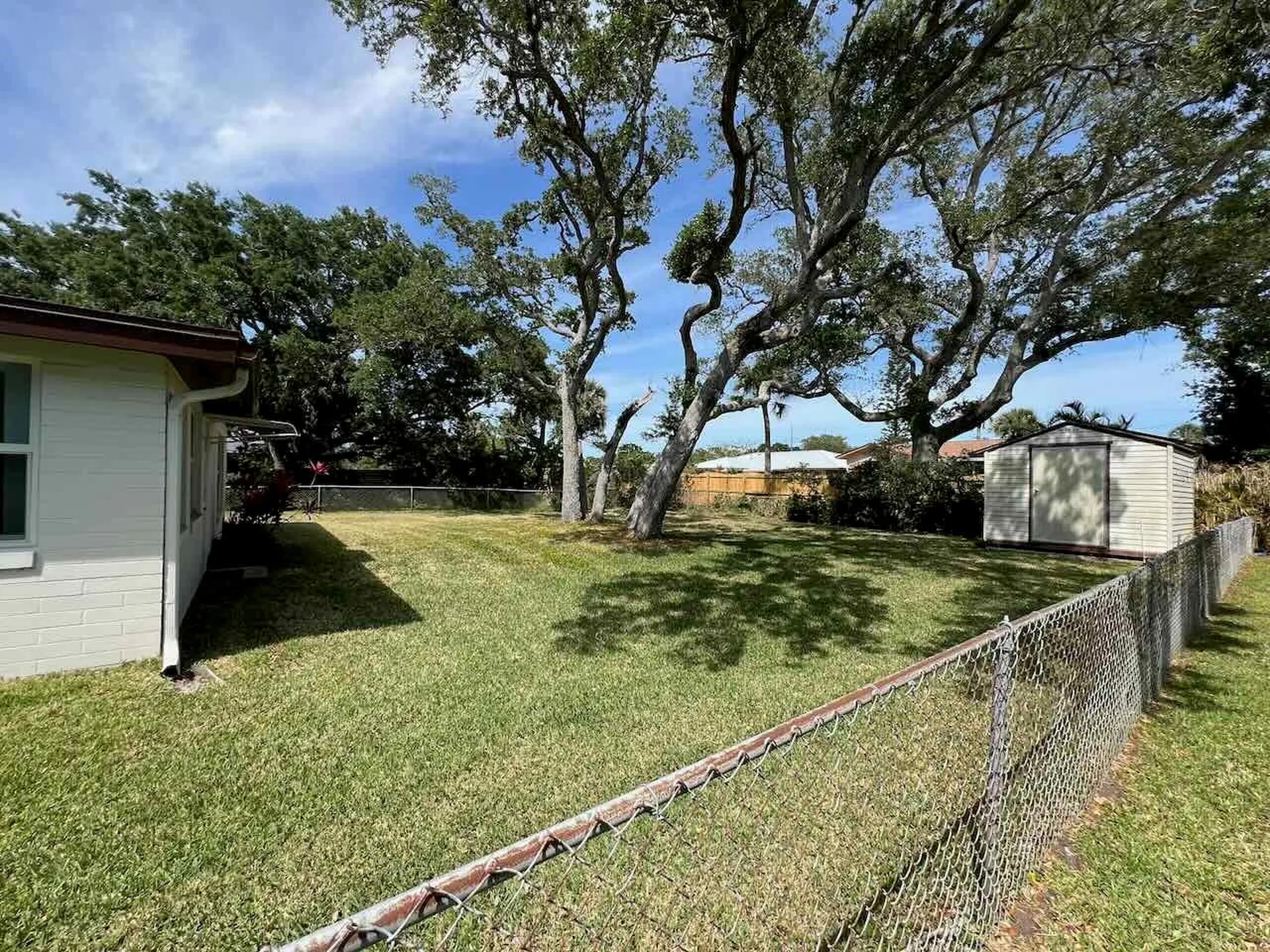 535 S Peninsula Avenue New Smyrna Beach FL 32169