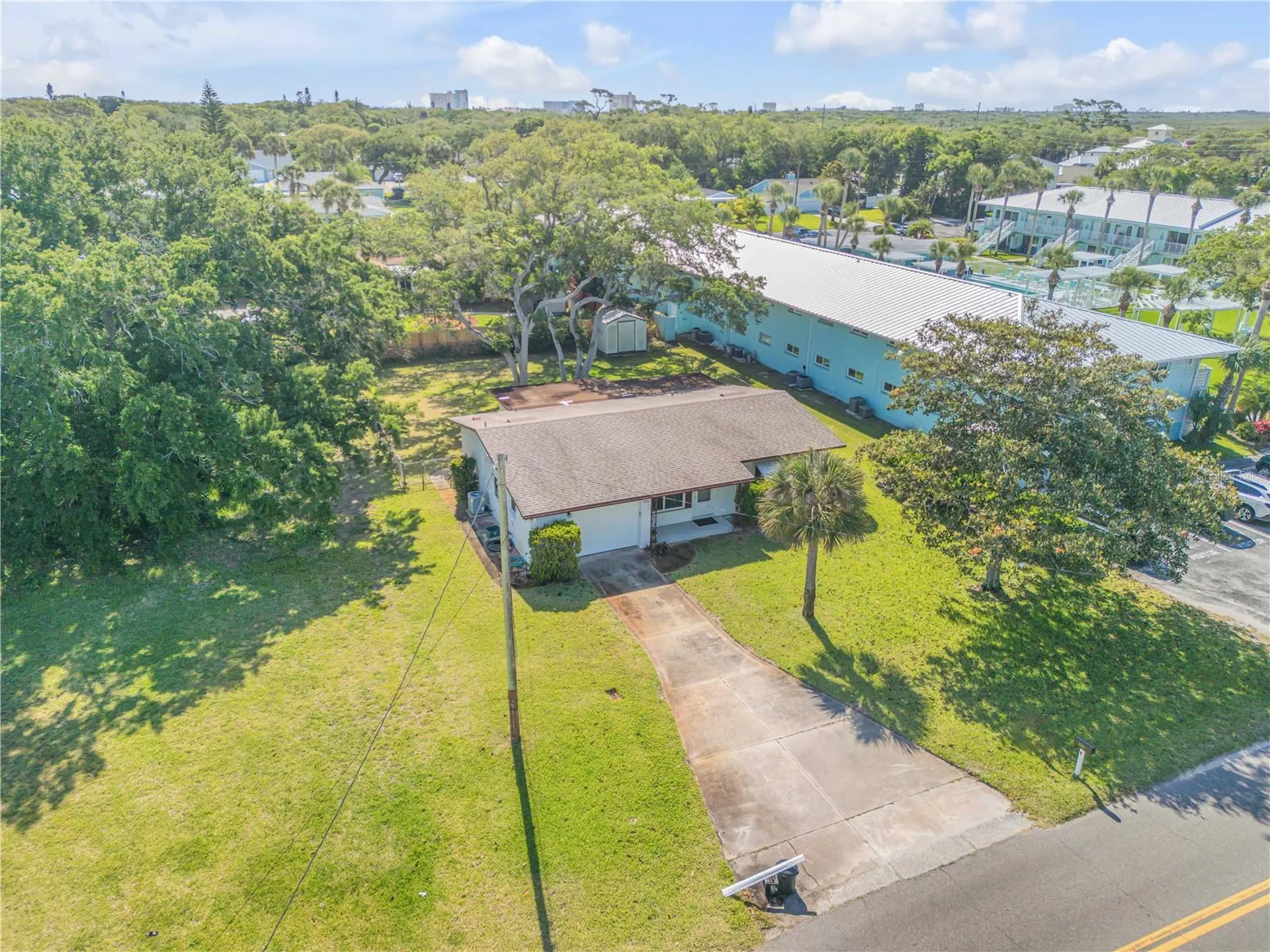 535 S Peninsula Avenue New Smyrna Beach FL 32169