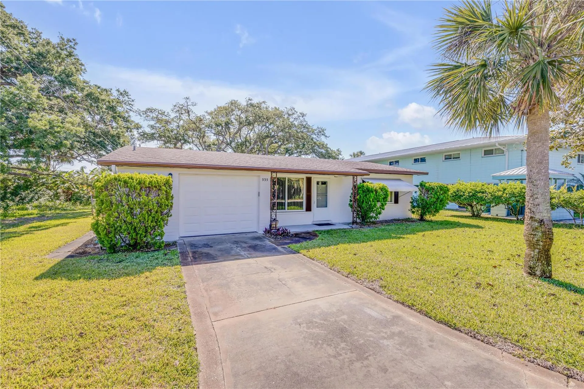 535 S Peninsula Avenue New Smyrna Beach FL 32169
